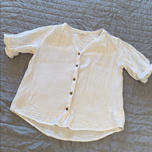 beachlunchlounge White Lightweight Casual Top; size XS - Picture 2 of 9